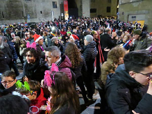 Nadal 2017. Campanades de Cap d'Any a la Catedral de Girona i actuació de Balahits