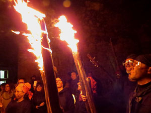 Fires 2018. Espectacle de foc i música Lluminàries de Fires, a càrrec de Taller de Magnèsia i Els Berros de la Cort