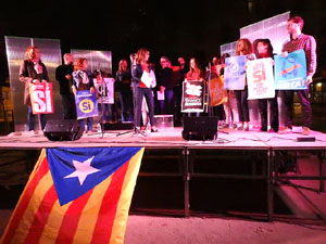 Inici de la campanya pel SÍ al referèndum a la plaça de la Independència