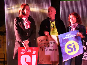 Inici de la campanya pel SÍ al referèndum a la plaça de la Independència