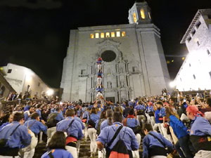 Fires de Sant Narcís 2023. Pilar a les escales de la Catedral