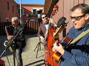 Nadal 2023. Girona Christmas Swing. Actuació de The Explosive Swing Trio