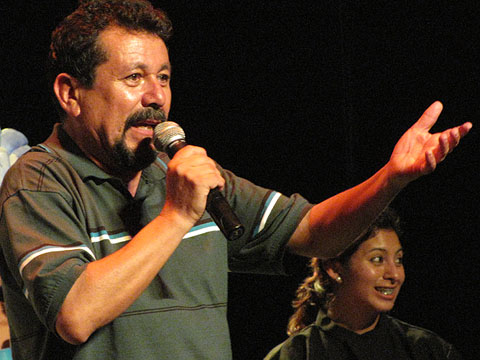 El director de l'espectacle, Josué Cabrera, produït pel seu germ Saül Cabrera