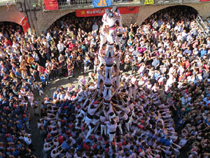 Fires 2016. La Diada Castellera a la pla&ccedil;a del Vi, amb els Marrecs de Salt, els Capgrossos de Matar&oacute; i els Minyons de Terrassa