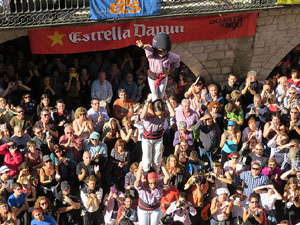 Fires 2016. La Diada Castellera a la pla&ccedil;a del Vi, amb els Marrecs de Salt, els Capgrossos de Matar&oacute; i els Minyons de Terrassa