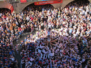 Fires 2016. La Diada Castellera a la pla&ccedil;a del Vi, amb els Marrecs de Salt, els Capgrossos de Matar&oacute; i els Minyons de Terrassa