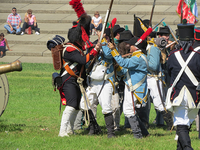 IX Festa Reviu els Setges Napole&ograve;nics de Girona. Recreaci&oacute; d'una batalla al parc de les Ribes del Ter