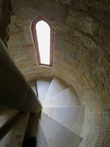 Escala de cargol de la Torre Magdala de Rènnas del Castèlh