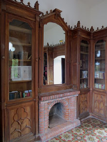 Biblioteca de l'abat Saunière a l'interior de la Torre Magdala