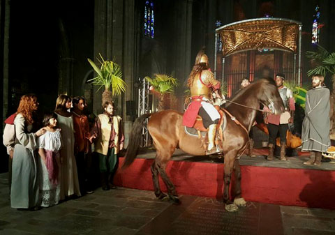 Arribada de Sant Jordi (Guillem Fernández-Valls) a cavall