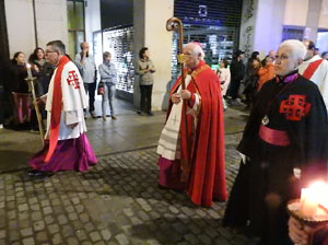 Setmana Santa 2017 a Girona. Process&oacute; del Sant Enterrament