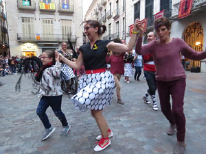Fires 2017. Ball de gitanes de Montmel&oacute; a la pla&ccedil;a del Vi