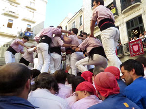 Fires 2017. La Diada Castellera a la pla&ccedil;a del Vi, amb els Marrecs de Salt, els Capgrossos de Matar&oacute; i els Minyons de Terrass