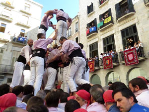 Fires 2017. La Diada Castellera a la pla&ccedil;a del Vi, amb els Marrecs de Salt, els Capgrossos de Matar&oacute; i els Minyons de Terrass