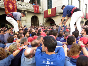 Fires 2017. La Diada Castellera a la pla&ccedil;a del Vi, amb els Marrecs de Salt, els Capgrossos de Matar&oacute; i els Minyons de Terrass