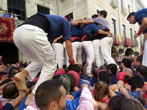 Fires 2017. La Diada Castellera a la pla&ccedil;a del Vi, amb els Marrecs de Salt, els Capgrossos de Matar&oacute; i els Minyons de Terrass