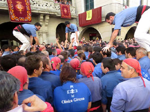 Fires 2017. La Diada Castellera a la pla&ccedil;a del Vi, amb els Marrecs de Salt, els Capgrossos de Matar&oacute; i els Minyons de Terrass