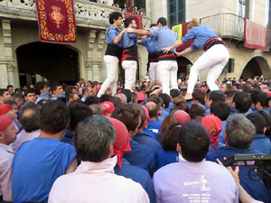 Fires 2017. La Diada Castellera a la pla&ccedil;a del Vi, amb els Marrecs de Salt, els Capgrossos de Matar&oacute; i els Minyons de Terrass
