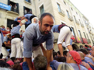 Fires 2017. La Diada Castellera a la pla&ccedil;a del Vi, amb els Marrecs de Salt, els Capgrossos de Matar&oacute; i els Minyons de Terrass