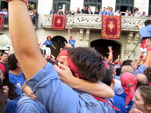 Fires 2017. La Diada Castellera a la pla&ccedil;a del Vi, amb els Marrecs de Salt, els Capgrossos de Matar&oacute; i els Minyons de Terrass