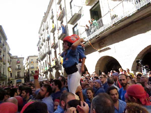 Fires 2017. La Diada Castellera a la pla&ccedil;a del Vi, amb els Marrecs de Salt, els Capgrossos de Matar&oacute; i els Minyons de Terrass