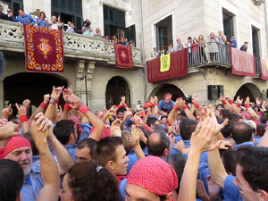 Fires 2017. La Diada Castellera a la pla&ccedil;a del Vi, amb els Marrecs de Salt, els Capgrossos de Matar&oacute; i els Minyons de Terrass