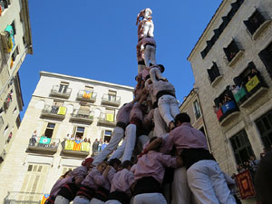 Fires 2017. La Diada Castellera a la pla&ccedil;a del Vi, amb els Marrecs de Salt, els Capgrossos de Matar&oacute; i els Minyons de Terrass