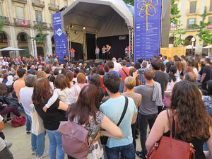 Festival A Capella 2018. Actuació de Beatbox Collective a la plaça de la Independència