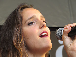 Festival A Capella 2018. Actuació del grup A Grup Vocal a la plaça de la Independència