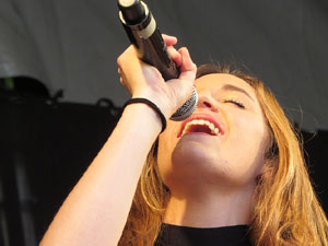 Festival A Capella 2018. Actuació del grup A Grup Vocal a la plaça de la Independència