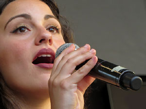 Festival A Capella 2018. Actuació del grup A Grup Vocal a la plaça de la Independència