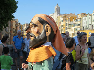 Cercavila de la Flama del Canigó 2018 fins la plaça del Vi