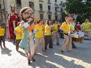Cercavila de la Flama del Canigó 2018 fins la plaça del Vi