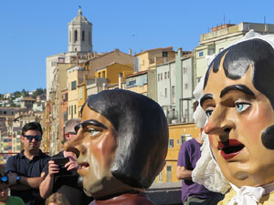 Cercavila de la Flama del Canigó 2018 fins la plaça del Vi