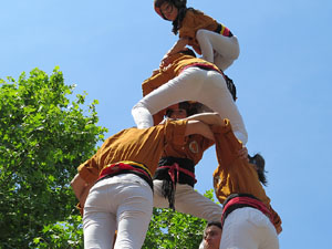 Temps de Flors 2018. Diada Castellera a la plaça de Sant Feliu amb els Marrecs de Salt, els Xics de Granollers, i els Sagals dOsona