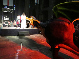 Representació de la Consueta de Sant Jordi cavaller a la nau gòtica de la Catedral. Diada de Sant Jordi 2018