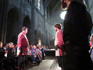 Representació de la Consueta de Sant Jordi cavaller a la nau gòtica de la Catedral. Diada de Sant Jordi 2018