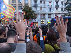 Concentraci&oacute; per l'1-O davant la subdelegaci&oacute; del Gobierno a Jaume I