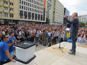 Commemoraci&oacute; de l'1-O a la pla&ccedil;a de l'U d'octubre de 2017