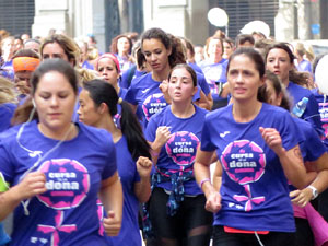 Cursa de la Dona 2018. Concentraci&oacute; i sortida del Parc de la Devesa, cursa pels carrers de Girona i arribada a la Copa