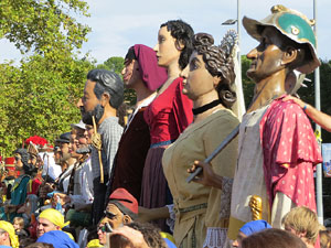 Fires 2018. 37a. Trobada de Gegants de Fires de Sant Narc&iacute;s. La cercavila