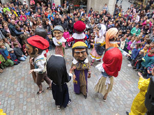 Fires 2018. Passejada amb els capgrossos de la ciutat i Fal·lera Gironina