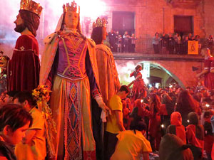 Fires 2018. Preg&oacute; de Fires. Balls de l'&Agrave;liga i els gegants de la ciutat