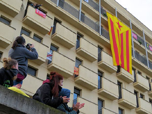 Manifestaci&oacute; antifeixista per un acte pol&iacute;tic de la plataforma Borb&ograve;nia amb el suport de Vox, a la pla&ccedil;a de l'U d'octubre del 2017