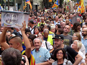 Manifestaci&oacute; contra la viol&egrave;ncia de l'Estat. Pre-commemoraci&oacute; de l'1-O