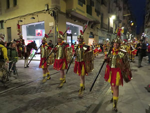 Setmana Santa 2019 a Girona. Sortida dels Manaies per lliurar el Pen&oacute;