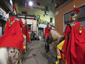 Setmana Santa 2019 a Girona. Sortida dels Manaies per lliurar el Pen&oacute;
