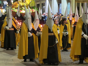 Setmana Santa 2019 a Girona. Divendres Sant. La process&oacute; del Sant Enterrament