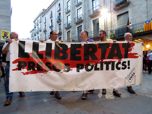 Concentraci&oacute; a la pla&ccedil;a del Vi per la independ&egrave;ncia i la llibertat dels presos pol&iacute;tics