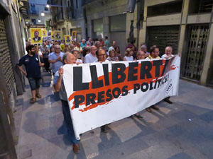 Concentraci&oacute; a la pla&ccedil;a del Vi per la independ&egrave;ncia i la llibertat dels presos pol&iacute;tics
